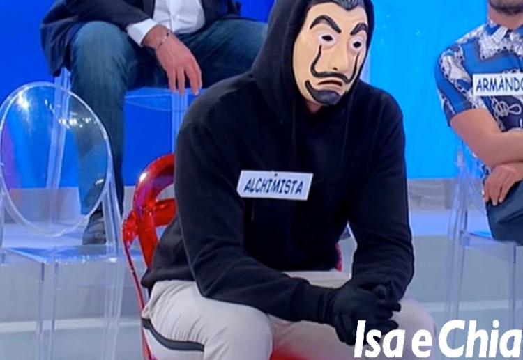 ‘Uomini e Donne’, chi si nasconde dietro il misterioso Alchimista che corteggia Giovanna Abate? Tutte le teorie del web preview