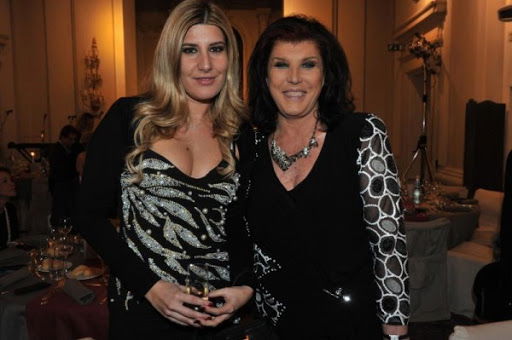 Patrizia De Black: “Ho colpito mia figlia Giada con il manico della scopa e l’ho cacciata di casa!” preview