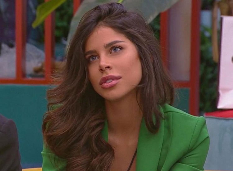 ‘Gf Vip 4’, Sara Soldati dimentica Andrea Denver: ecco con chi (Foto) preview