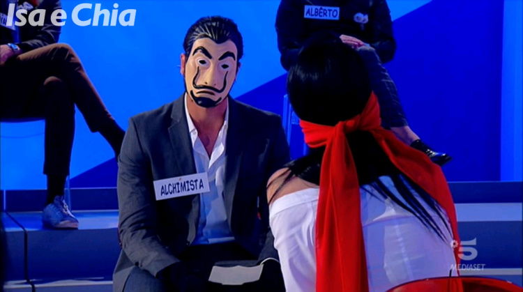 ‘Uomini e Donne’, sarebbe ormai svelata l’identità dell’Alchimista (e si tratterebbe di una vecchia conoscenza di Giovanna Abate!) preview