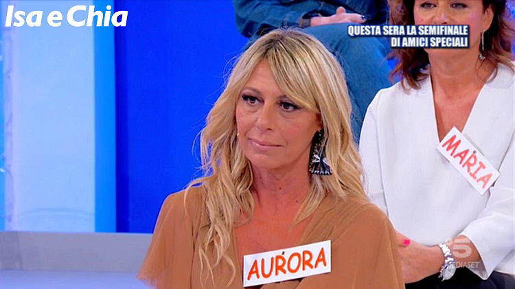 ‘Trono over’, Aurora Tropea truffata e minacciata dal cavaliere che stava frequentando: le dichiarazioni choc della dama (Video) preview