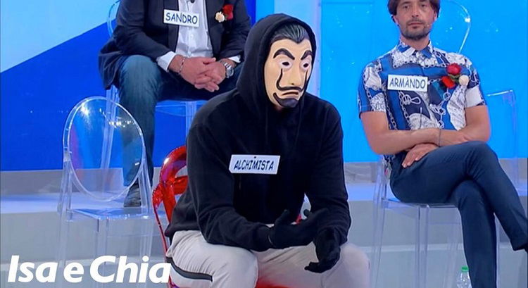 ‘Uomini e Donne’: l’opinione di Isa sulla puntata del 5/05/20 preview