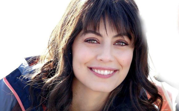 ‘L’Allieva 3’, Alessandra Mastronardi spiega in che modo le misure anti Covid hanno influenzato le scene hot. E a proposito di una nuova stagione… preview