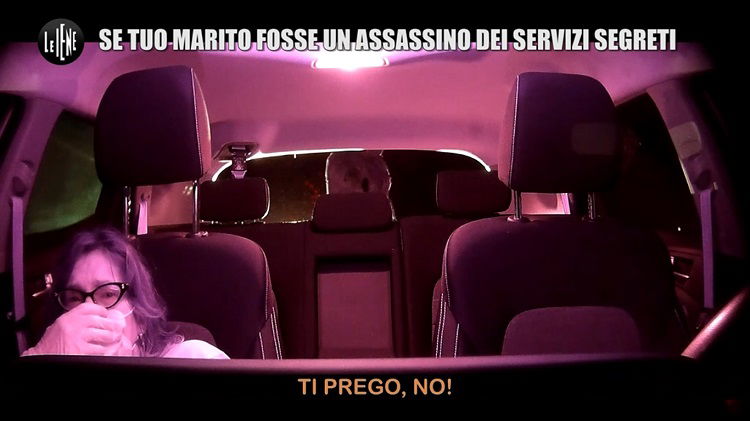 ‘Le Iene’ fanno uno scherzo a Fernanda Lessa e le fanno credere che il marito sia un ‘killer dei servizi segreti’: la reazione dell’ex gieffina sorprende il web! (Video) preview