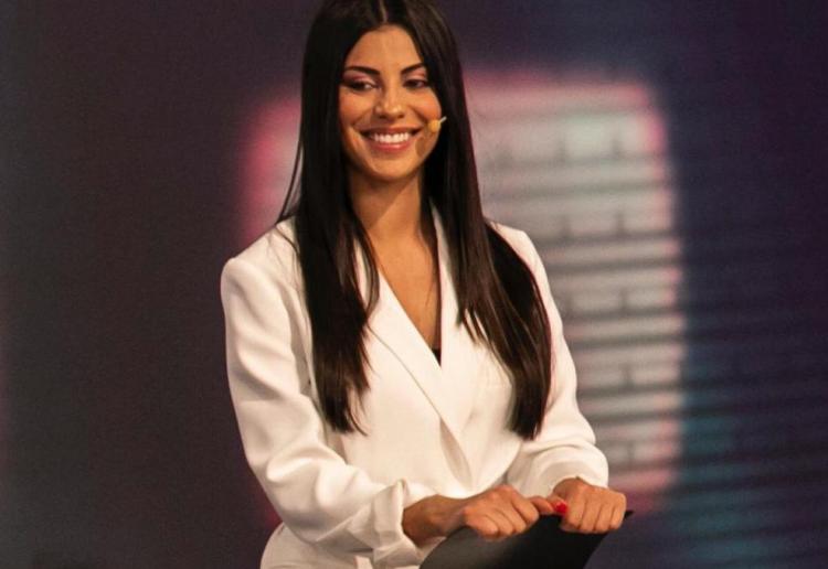 ‘Uomini e Donne’, Irene Capuano debutta come conduttrice tv! article-post