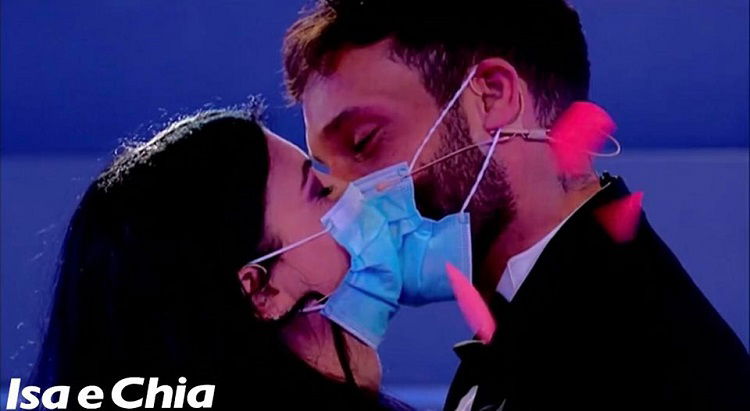 ‘Uomini e Donne’: l’opinione di Isa sulla scelta di Giovanna Abate (8/06/20) preview