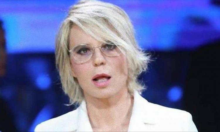 Maria De Filippi, la Rai le affida la conduzione di una prima serata , scoppia la polemica e interviene la Commissione di Vigilanza del servizio pubblico: ecco cosa è successo! preview
