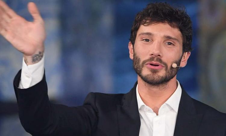 Stefano De Martino nel cast di ‘Che Dio ci aiuti 6’: ecco tutti i dettagli! preview