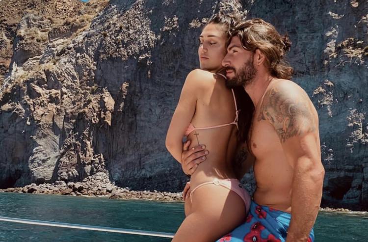 Cecilia Rodriguez e Ignazio Moser, Gabriele Parpiglia svela nuovi risvolti sulla loro crisi. E a proposito di Andrea Damante aggiunge… preview