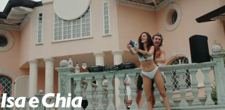 ‘Uomini e Donne’, Giulia De Lellis protagonista del videoclip dell’ultimo singolo di Andrea Damante ‘Somebody to Love’