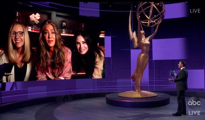 Emmy Awards 2020, tutti i vincitori e i look più belli della serata! article-post