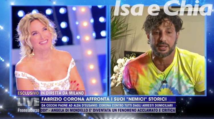 ‘Live – Non è la D’Urso’, Fabrizio Corona replica ai recenti attacchi di Nina Moric: “Non sta bene, io e Carlos siamo pronti ad aiutarla”. Poi ci prova con Barbara D’Urso (Video) preview