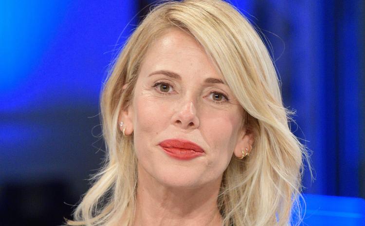 Alessia Marcuzzi positiva al Coronavirus: rivoluzionata all’ultimo minuto la puntata de ‘Le Iene’ preview