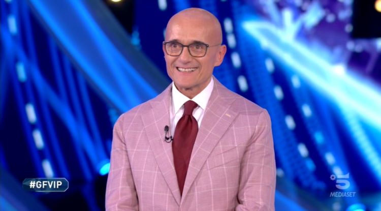 ‘Gf Vip 5’ Vs ‘Tale e Quale Show – Il Torneo 2020’: risultato a sorpresa nella gara degli ascolti! preview