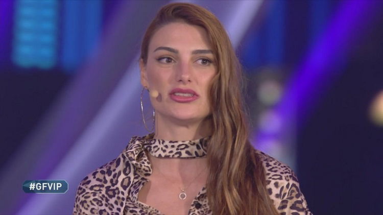 ‘Gf Vip 5’, riunione straordinaria della produzione per rivedere la regolarità del televoto che ha condannato all’eliminazione Franceska Pepe? Ecco cosa sta succedendo preview