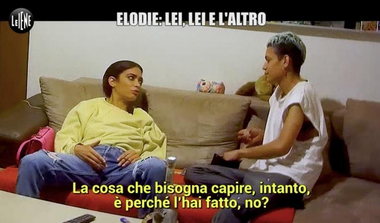 ‘Le Iene’, la sorella lesbica di Elodie le fa credere di essere rimasta incinta di un ragazzo gay: la reazione della cantante (Video)