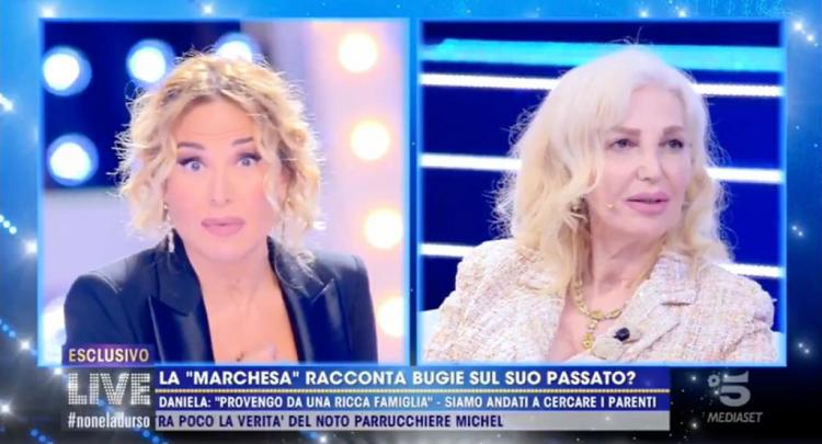 ‘Live – Non è la D’Urso’, è scontro in diretta tra la Marchesa d’Aragona e Barbara D’Urso: ecco cos’è successo! (Video) article-post