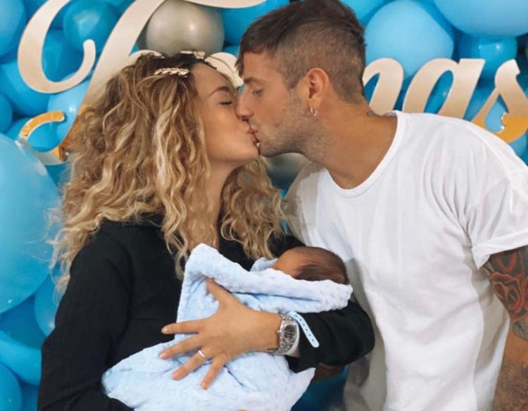 ‘Uomini e Donne’, Sara Affi Fella svela come Francesco Fedato avrebbe voluto chiamare loro figlio e a chi assomiglia di più il piccolo Tommaso (Video) preview