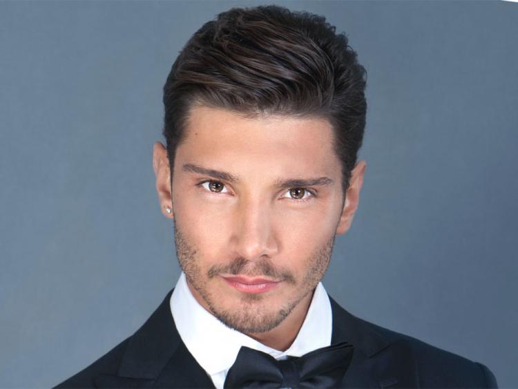‘Amici’, nuova fiamma (molto nota) per Stefano De Martino? Il settimanale ‘Chi’ racconta che… preview