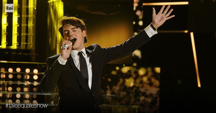 ‘Tale e Quale Show 10’, quarta puntata: vince (ancora) Pago nei panni di Tony Hadley, Luca Argentero amatissimo giudice speciale della serata preview
