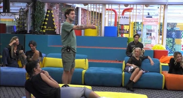 ‘Gf Vip 5’, scoppia il caos nella Casa per colpa dei… comodini! ecco cosa è successo preview