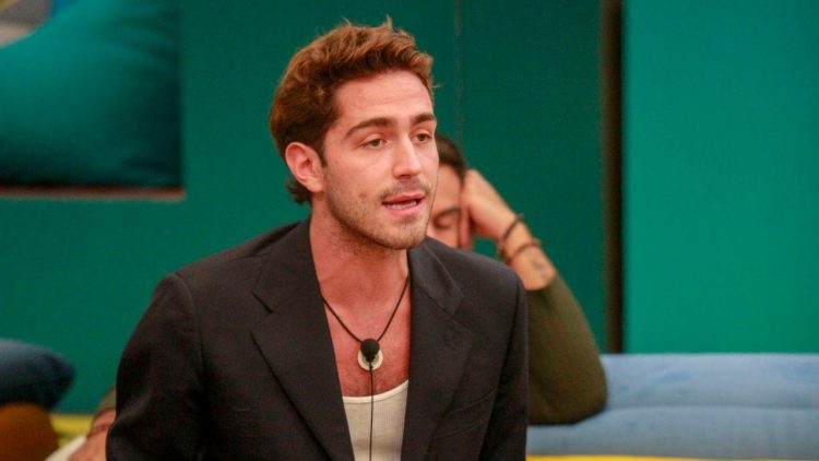 ‘Gf Vip 5’, nella notte Tommaso Zorzi spara a zero sugli autori del programma e minaccia di abbandonare il gioco article-post
