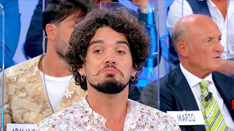 ‘Uomini e Donne’: l’opinione di Chia sulla puntata del 12/10/20 article-post