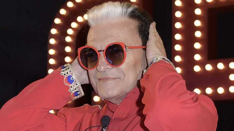 ‘Gf Vip 5’, Cristiano Malgioglio punge i concorrenti a poche ore dal suo ingresso in Casa: “Voglio un Oscar per il coraggio che ho di stare con loro!” preview