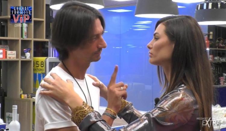 ‘Gf Vip 5’, nella notte arriva il chiarimento tra Dayane Mello e Francesco Oppini: “Abbiamo sbagliato entrambi, mettiamoci una pietra sopra!” (Video) preview