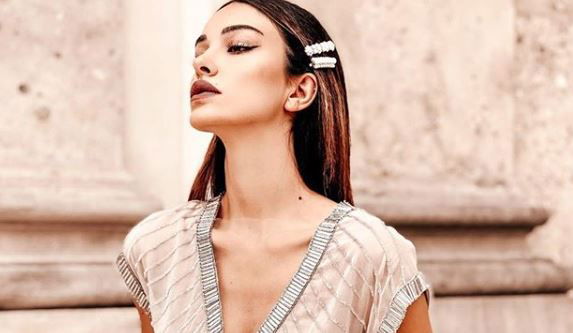 ‘Uomini e Donne’, Rosa Perrotta risponde a chi sui social la attacca per la sua eccessiva magrezza e spiega che… (Video) preview