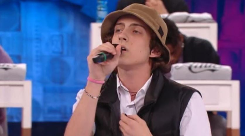 ‘Amici 20’, puntata del 21/11/20: maglie confermate per tutti gli allievi, doccia fredda sul fronte radiofonico per Sangiovanni article-post