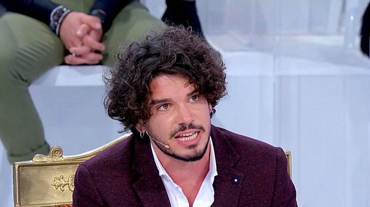 ‘Uomini e Donne’: l’opinione di Isa sulla puntata del 19/11/20 preview