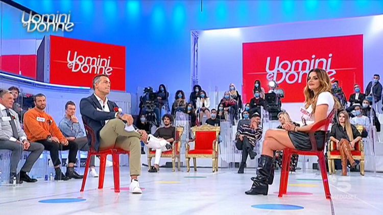 ‘Uomini e Donne’, il riavvicinamento tra Riccardo Guarnieri e Roberta Di Padua o il ritorno di Lucrezia Comanducci per Armando Incarnato? Ecco chi ha vinto la gara di ascolti article-post