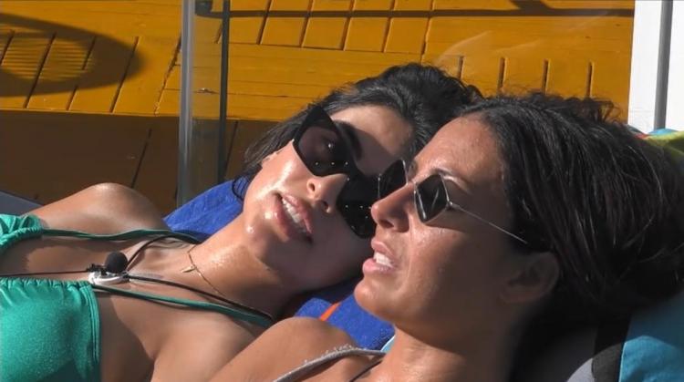 ‘Gf Vip 5’, Elisabetta Gregoraci conferma a Giulia Salemi l’esistenza di un contratto con Flavio Briatore preview