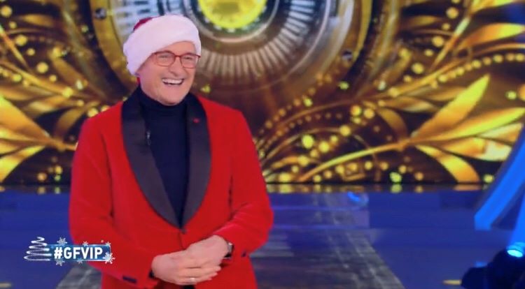 ‘Gf Vip 5’, Alfonso Signorini svela come sarà il Capodanno nella Casa: “Sarà un Veglione vero e proprio, non ci saranno le nomination ma…” article-post