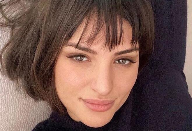 ‘Amici 20’, Arisa paparazzata dai fotografi di ‘Chi’ con il fidanzato Andrea Di Carlo: le foto preview