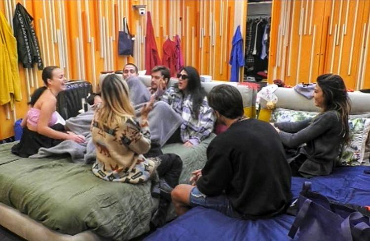 ‘Gf Vip 5’, Tommaso Zorzi dà vita a un ‘faló di confronto’ tra Pierpaolo Pretelli e Giulia Salemi: ecco cosa hanno confessato i due gieffini article-post