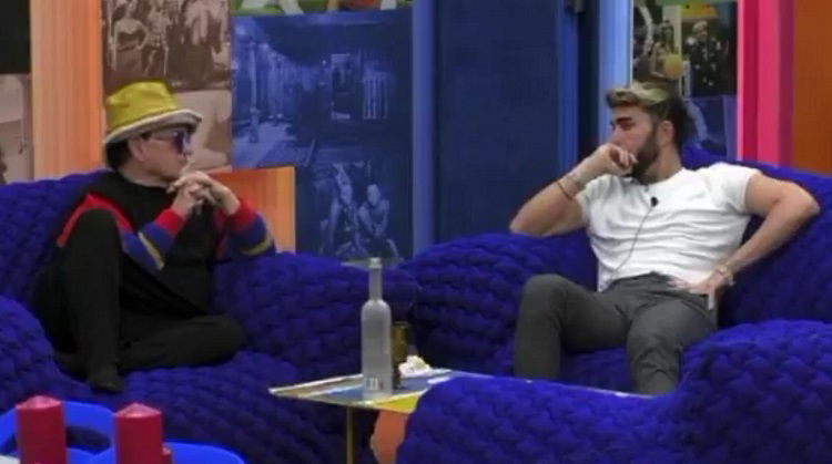 ‘Gf Vip 5’, Cristiano Malgioglio fa una domanda a Giacomo Urtis e scoppia l’ennesima polemica: le uscite dal reality sono programmate? (Video) preview