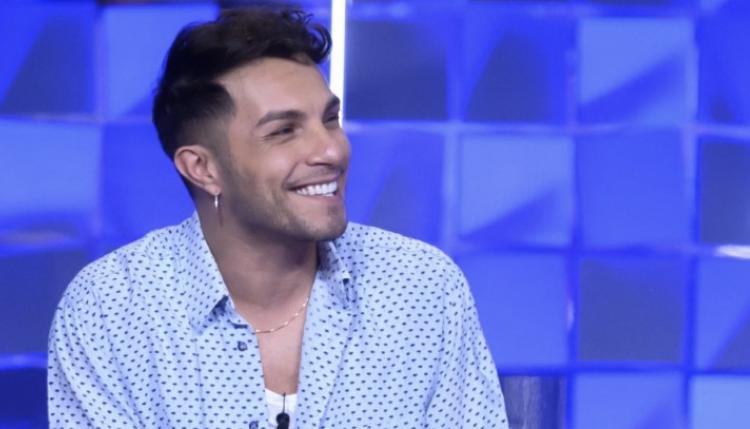 ‘Amici’, Marco Carta è pronto alle nozze! preview