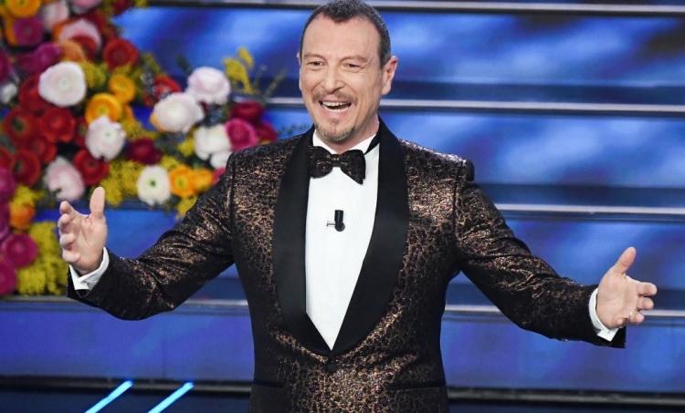 Sanremo 2022, alla conduzione ci sarà ancora una volta Amadeus: l’annuncio ufficiale article-post