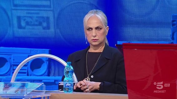 Amici, due storiche ex protagoniste del talent si scontrano per colpa di… Alessandra Celentano! article-post