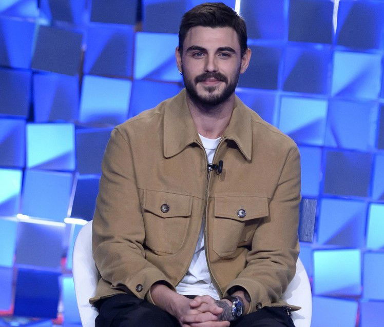 Francesco Monte ospite a ‘Verissimo’ rivela qual è la sua intenzione dopo la ‘bocciatura’ dal ‘Festival di Sanremo 2021’ e sul gossip che lo riguarda afferma che… preview