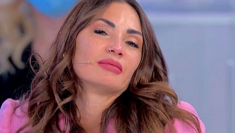 ‘Uomini e Donne’: l’opinione di Isa sulla puntata del 12/01/21 preview