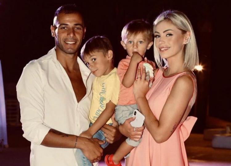 ‘Uomini e Donne’, Alessia Cammarota e Aldo Palmeri in dolce attesa del terzo figlio: il tenerissimo video annuncio! preview