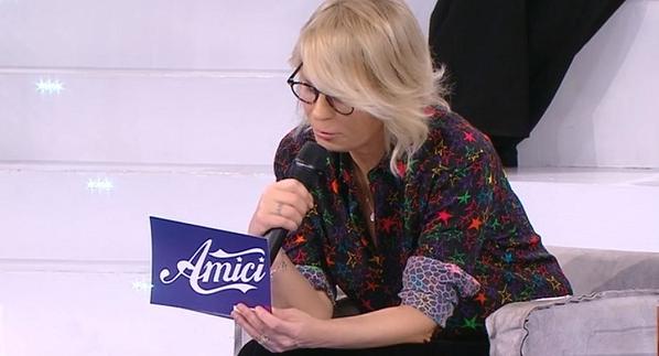 Amici 21, definitivo lo slittamento dal sabato alla domenica? Ecco cosa si mormora a Mediaset preview