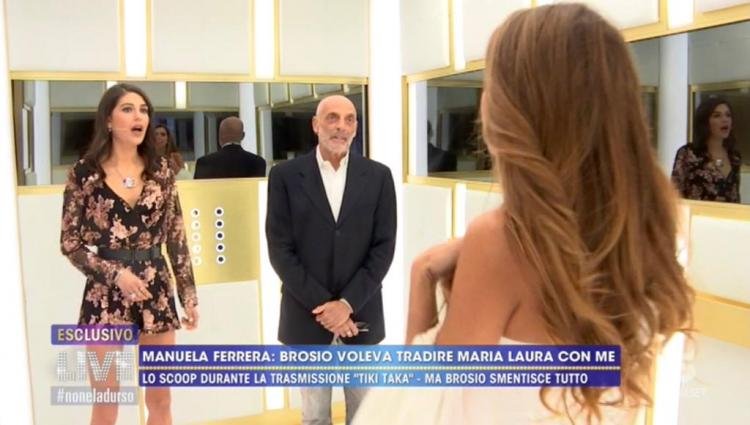 Live – Non è la D’Urso, è scontro (super trash) tra Paolo Brosio e Manuela Ferrera: “Vuoi negare che mi hai guardato il sedere e hai fatto un apprezzamento?”