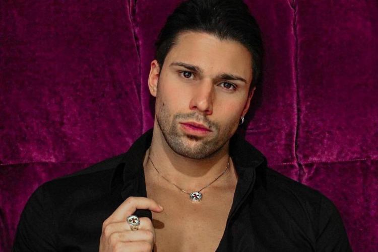 Gf Vip 2, Luca Onestini durissimo contro alcuni colleghi (e lancia una frecciatina alla sua ex Soleil Sorge?) preview