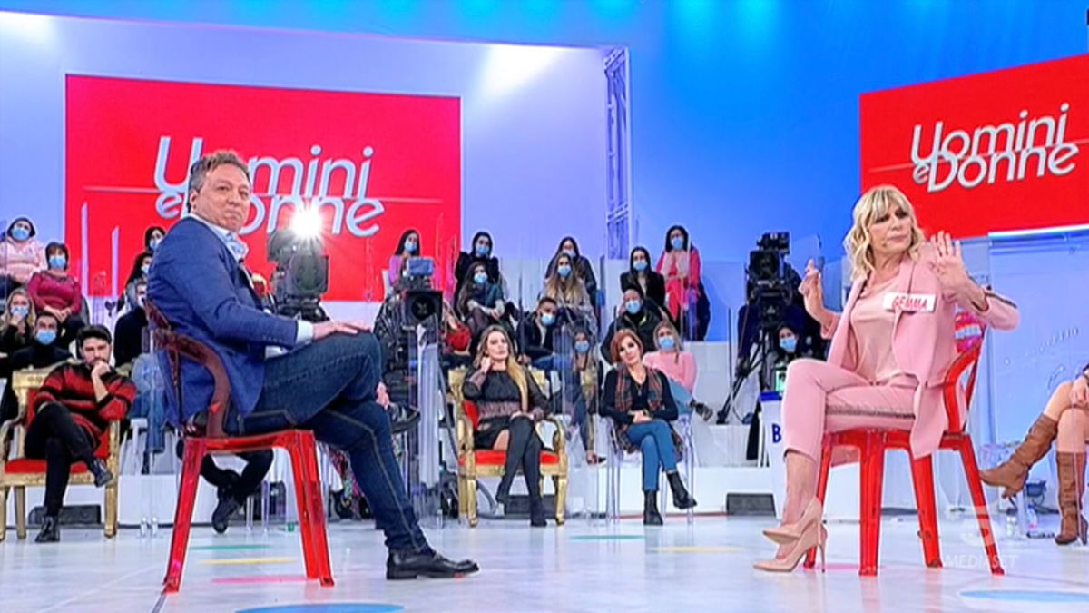 ‘Uomini e Donne’: l’opinione di Chia sulla puntata dell’1/02/21 article-post