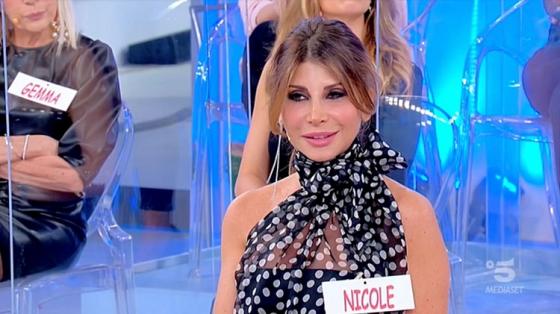 Uomini e Donne, è scoppiato l’amore tra due ex protagonisti del Trono over: ecco chi Uomini e Donne, è scoppiato l’amore tra due ex protagonisti del Trono over: ecco chi