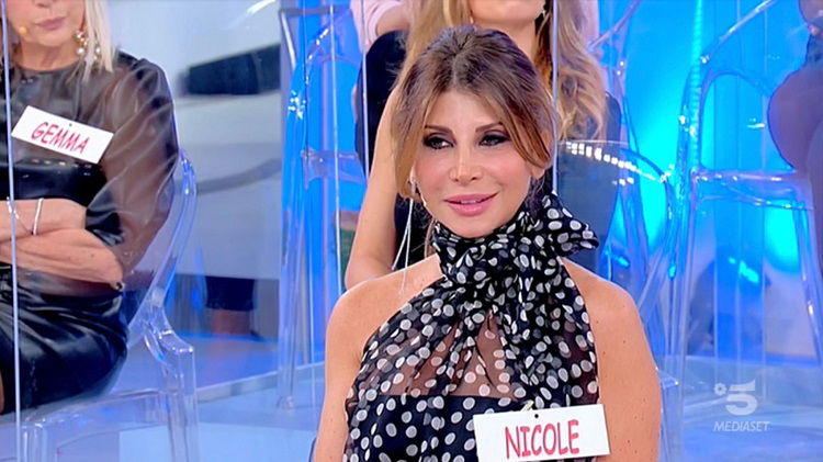 Uomini e Donne, è scoppiato l’amore tra Nicole Vinti ed il cavaliere Carlo article-post